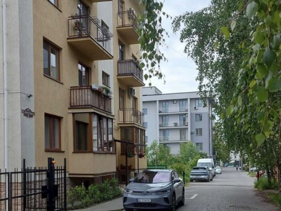 Квартира 1.5к біля дастору Ужгород