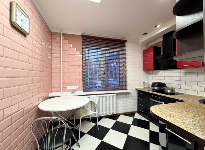 Ідеальна для сім’ї! 2-кімнатна з ремонтом, вул. Олійника 19, Позняки - фото 1