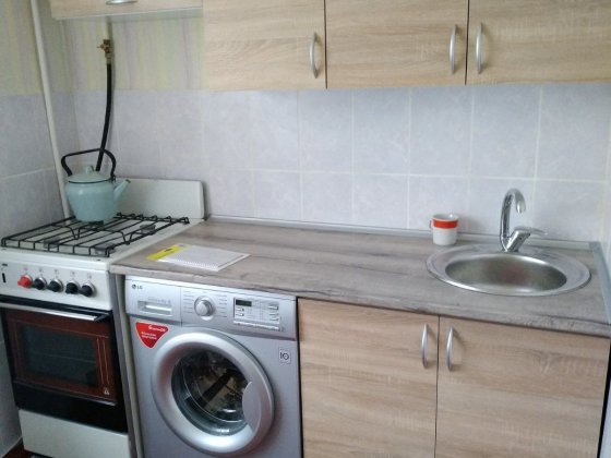 Вільна 2во кімнатна квартира Чернигов