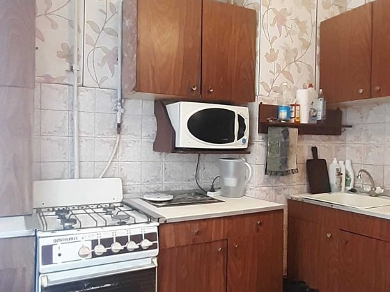 Вільна. Оренда 2-х кімнатної квартири Центр ЦУМ (світло не вимикають). Чернигов