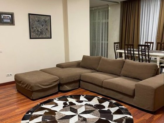 Вул.Павлівська 26/41, оренда 3к квартири (площа Перемоги) Київ