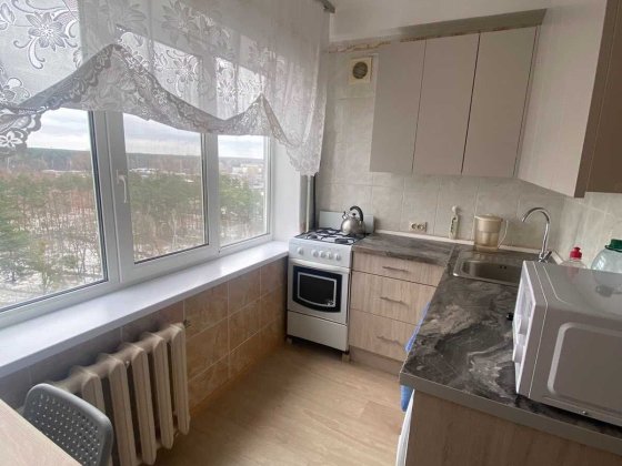 Вул. Кубанської України, б.15/13, гарна квартира м. Лісова! Вільна! Київ