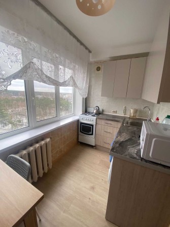 Вул. Кубанської України, б.15/13, гарна квартира м. Лісова! Вільна! - фото 1