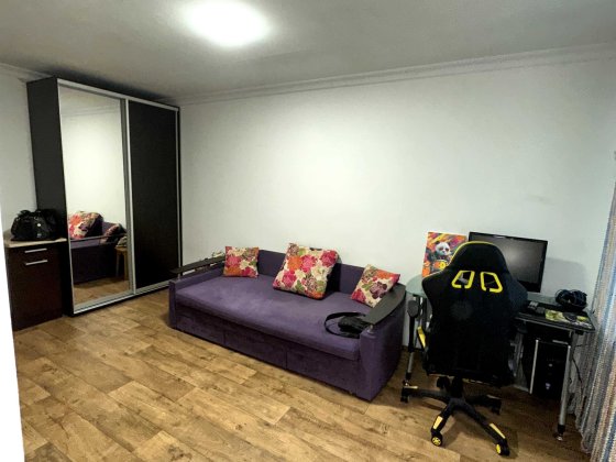 Сдам 1-к малосемейка. Уральская. Рабочая