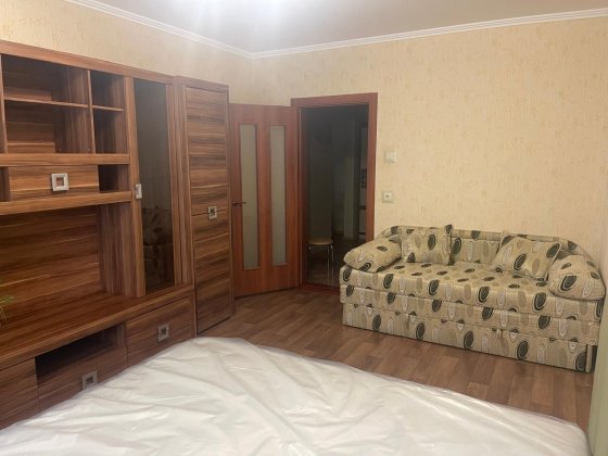 1 кімнатна,Троєщина,Закревського 95 Киев