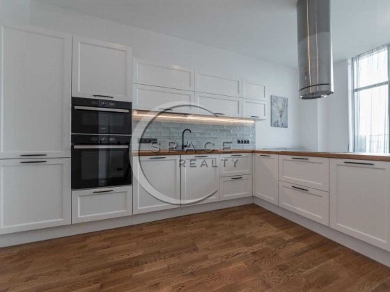 Оренда 3-кімнатна квартира Новопечерські Липки. есть Паркомісце.