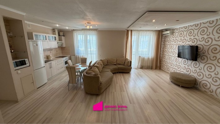 Аренда 3к квартиры на ж/м Победа, Космическая, Лагом, Континент - фото 1