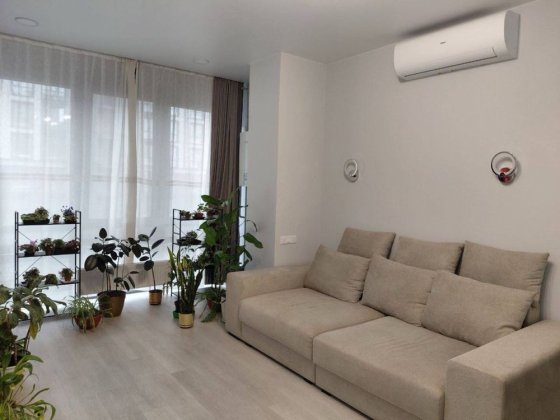 Сдам 2 ком квартиру ЖК Женева. Центр. Паркинг. Газовое автономное отоп