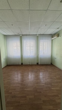 Сдам три двокімнатні квартири в центрі, напроти Будів. Академіі . - фото 1