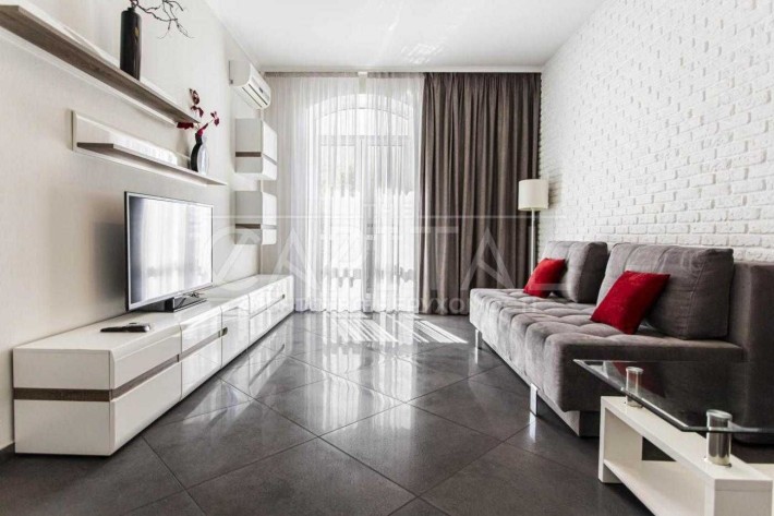 Аренда 2к 70м Шота Руставели / Рогнединская Центр Печерск Палац Спорта - фото 1