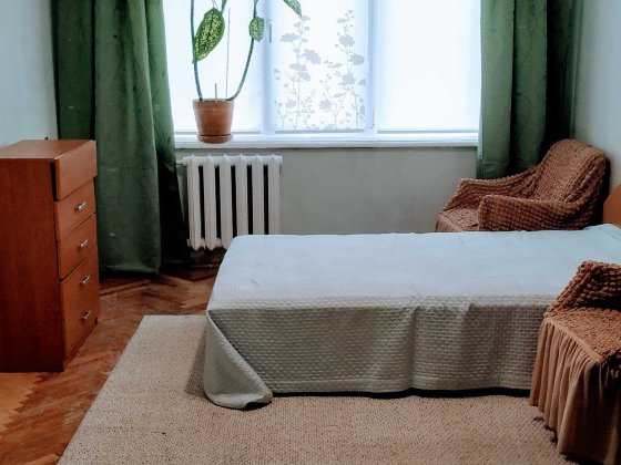 Оренда 2кімн. вул. Виговського —метро Нивки, Сирець