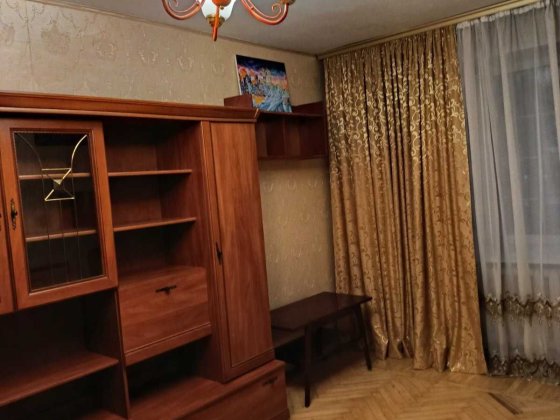 Сдам однокомнатную квартиру ул.Депутатская, метро Святошино 10 минут Киев