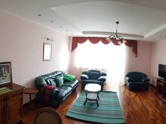 Здам в оренду 3-к квартиру по вул. Провіантська 3 (м. КПІ) Киев