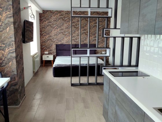 Сдам 1-к квартиру с новым ремонтом/Александра Поля/Правый берег