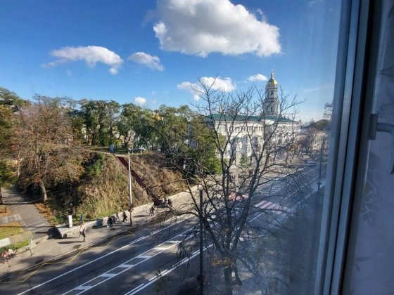 Аренда однокімнатної квартири на Печерську вул.Лаврська