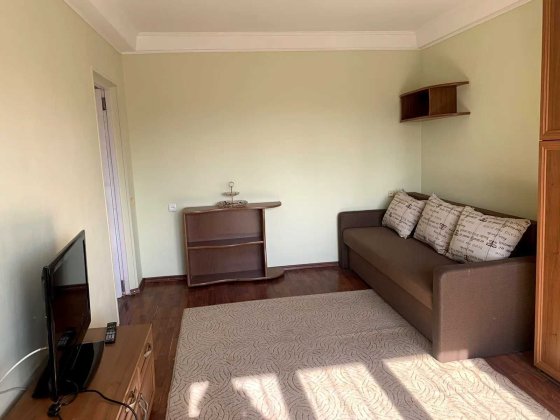 Сдается 1 комн. квартира по пр-ту Оболонский