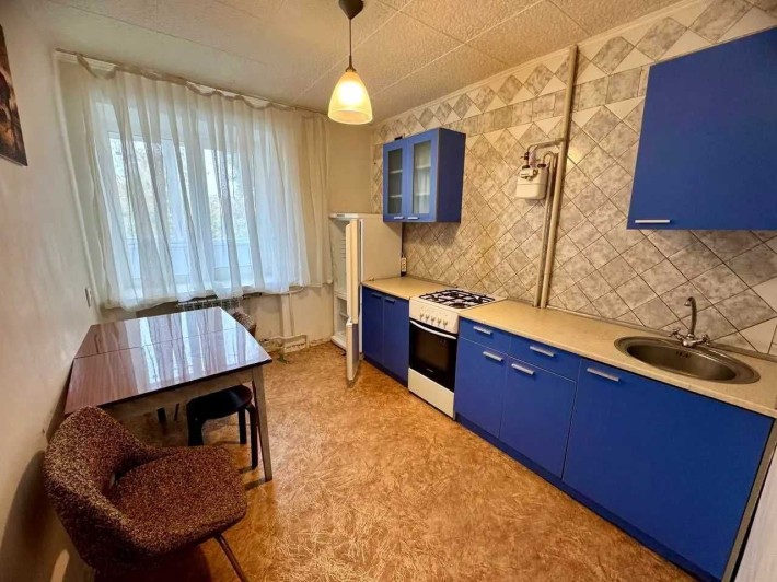 Оренда 1-кімнатної квартири на ж/м Перемога-5, бульвар Слави, 8 - фото 1