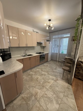 Нова квартира по Незалежності, автономне опалення - фото 1