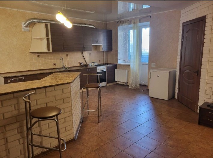 Двушка - студія на Корбутівці - фото 1