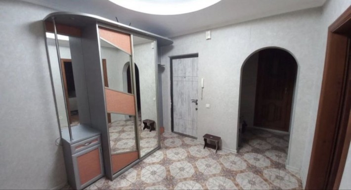 Здається 2-ка Шевченка 10000 - фото 1