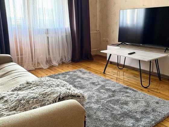 Оренда 3х кімнатної квартири у Вознесенівському р-ні (Сталеварів 17) Запоріжжя