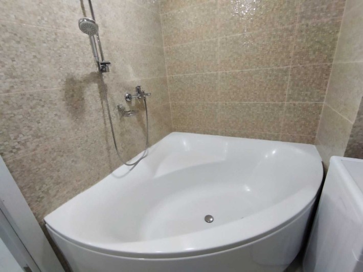 Здам 2-х  кв  в центрі на любий термін для сім'ї або 4-5 хлопців - фото 1