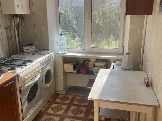 Сдам уютную  1 к квартиру ЖМ Тополь-2  малосемейка. Днепр