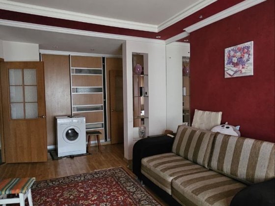 Сдам 3к. квартиру ж/м Тополь-3-Запорожское шоссе-Велес