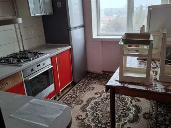 Сдается 4-х комн. кв. по ул. Пищевая с мебелью (р-н ул. Корищенко) Запорожье