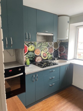 Оренда. 2 кімн., 2-й пов., ремонт, меблі, побут. техн. Р.-н: Райцентр - фото 1