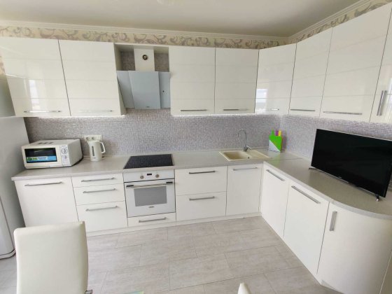 ВЛАСНИК! 2-х кімнатна квартира, вул. Юрія Поправки, 14, м.Чернігівська Киев