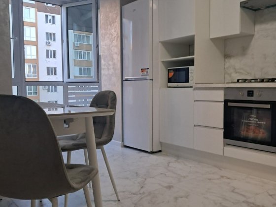 Здається Шикарна 2 кімната квартира на Юності перша здача. Винница