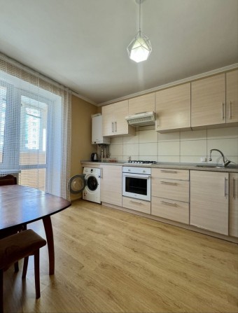 Оренда просторої 1 кімнатної квартири на Поділлі - фото 1