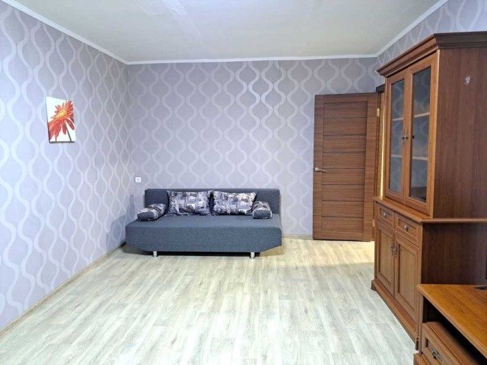 Сдаётся 1к квартира на жм Тополь 1 дом 4 - фото 1