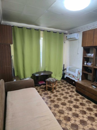 2- х кімнатна квартира по вулиці Архипенка 10-в 5 поверх. Ціна з комун - фото 1