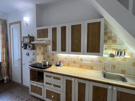 Здається реальна квартира поруч з Центром міста