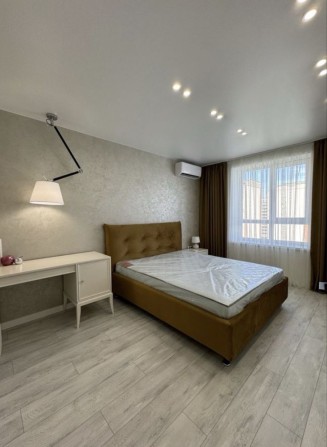 Сдам 2 ком квартиру в ЖК Счастливый - фото 1