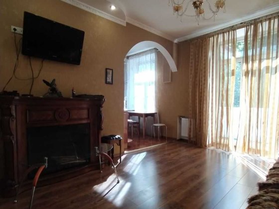 Оренда 2-к квартири з ремонтом в самому центрі Дніпро