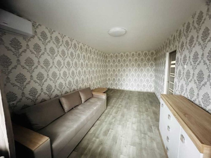 Здам 2-х кімнатну квартиру на вул. Желваковского 4 - фото 1