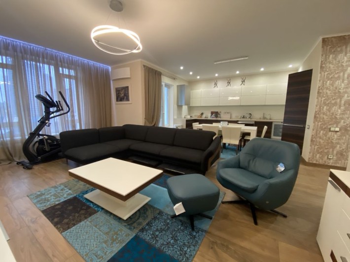 Аренда 3 К ЖК Бульвар Фонтанов свет всегда Печерск - фото 1