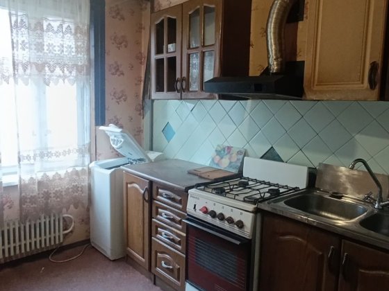 Оренда 2 кімн.кв.3/9 на космосі