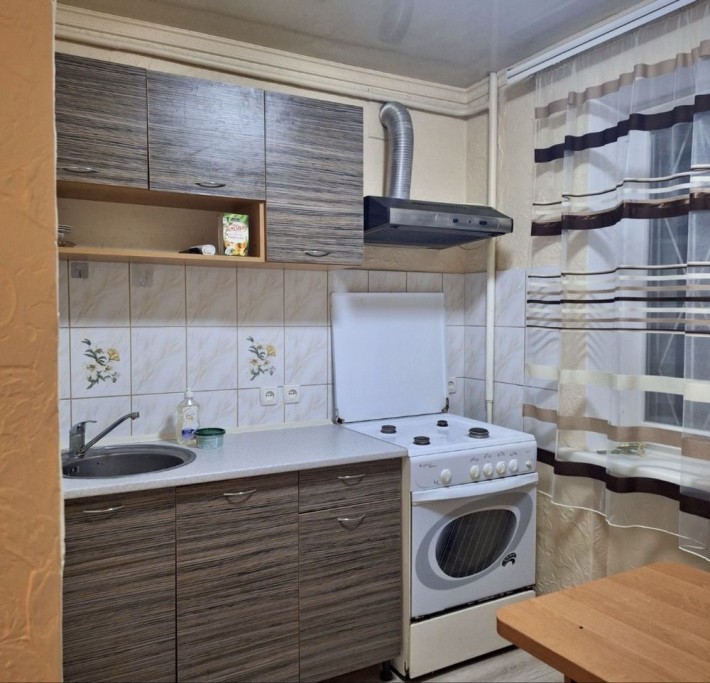 Здається 1-кімнатна квартира Шевченківський, вул. Полякова - фото 1