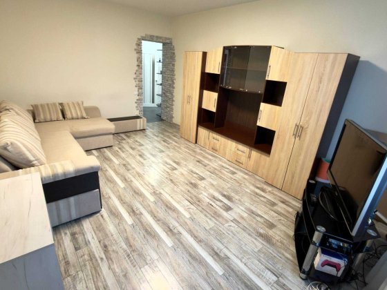 Оренда. Затишна 2-кімнатна квартира, 65 квадратів. Світло не вимикають Винница