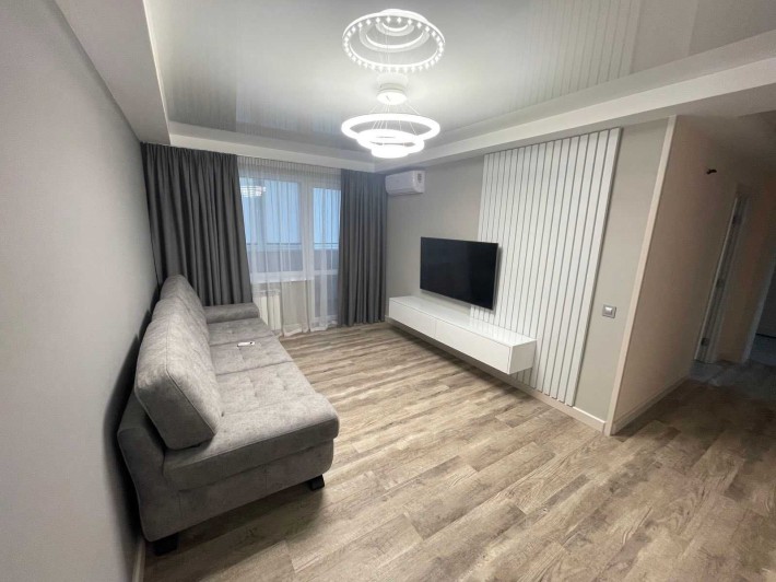 Оренда 2 кімнатної квартири по вул. Бочарова р-н. парку - фото 1