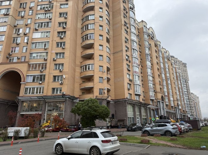 Здам квартиру 3 кім. вул. Івасюка 6 - фото 1