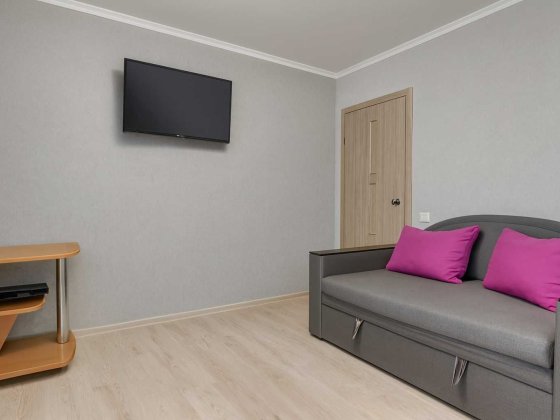 Оренда великої 2к квартири в Шевченківському районі Запорожье