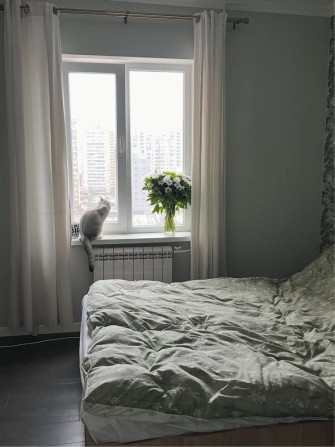 Довгостроково сдам квартиру метро Харківська - фото 1