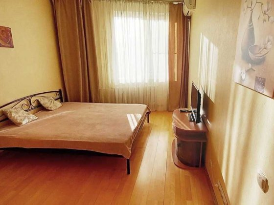 Здам 1 кімнатну квартиру вул. Анни Ахматової, буд.45. Київ