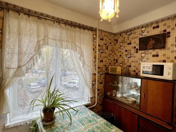 Сдам 2 комн. кв. инженера Преображенского Запоріжжя