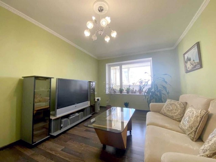 Сдам в аренду 3-к квартиру в кирпичной высотке по ул. Рабочая - фото 1